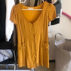 spotted yellow dress